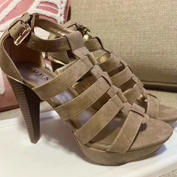 Guess platform heels 8.5 - Picture 1 of 6